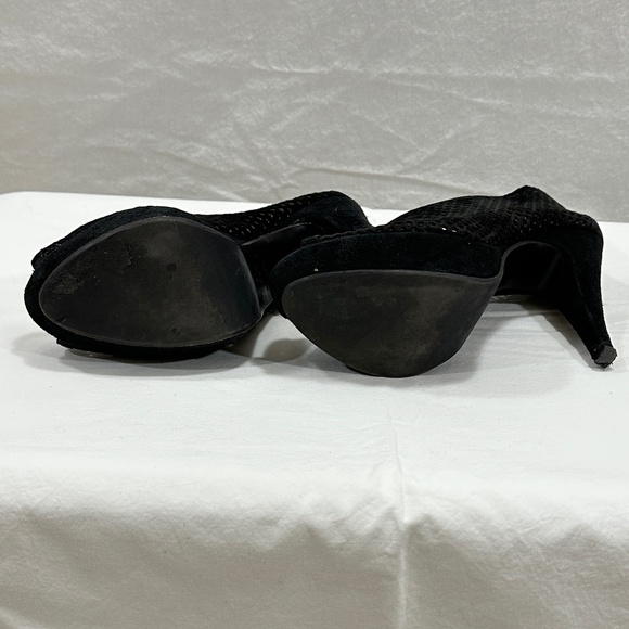 Gastone Lucioli Peep-Toe Perforated Platform Booties - Size 37.5 - Picture 10 of 13